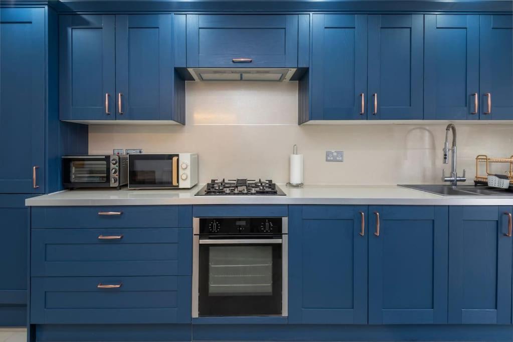 Apartament Stunning 3-bed House Londra