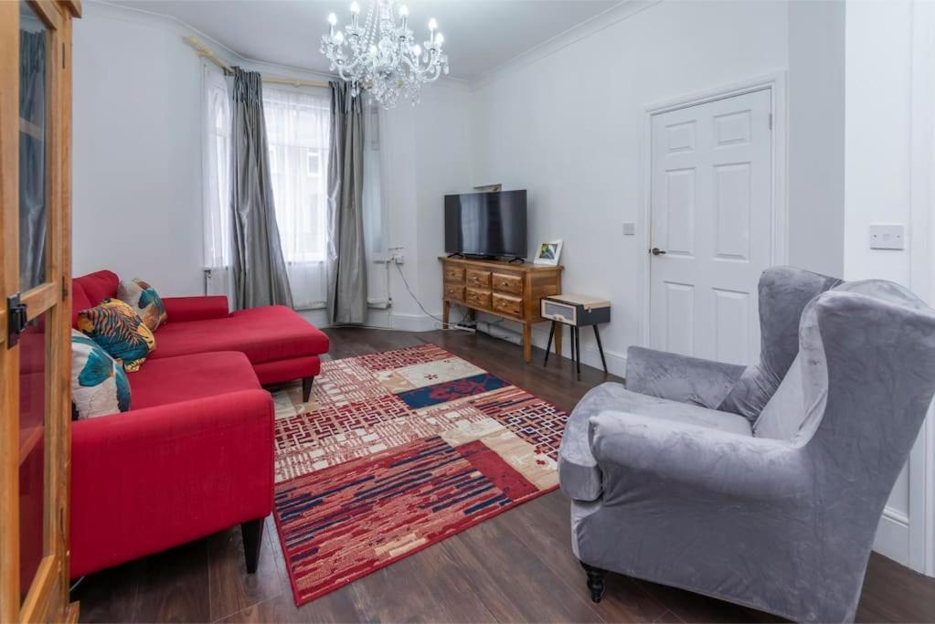 Stunning 3-bed House * Londra