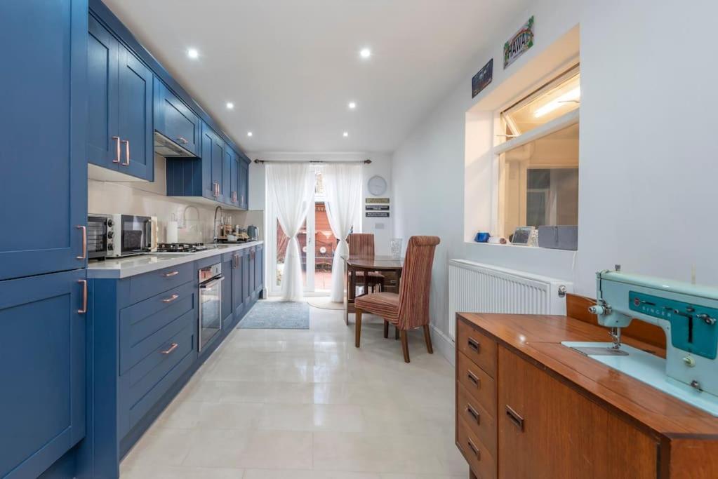 Stunning 3-bed House Londra